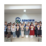 Công ty Công nghệ Nam Kinh Rongwei tri ân các nữ nhân viên và viết nên chương mới về bình đẳng giới trong lĩnh vực công nghệ.